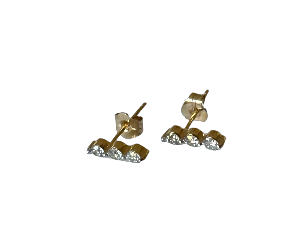 Diamond Line Stud