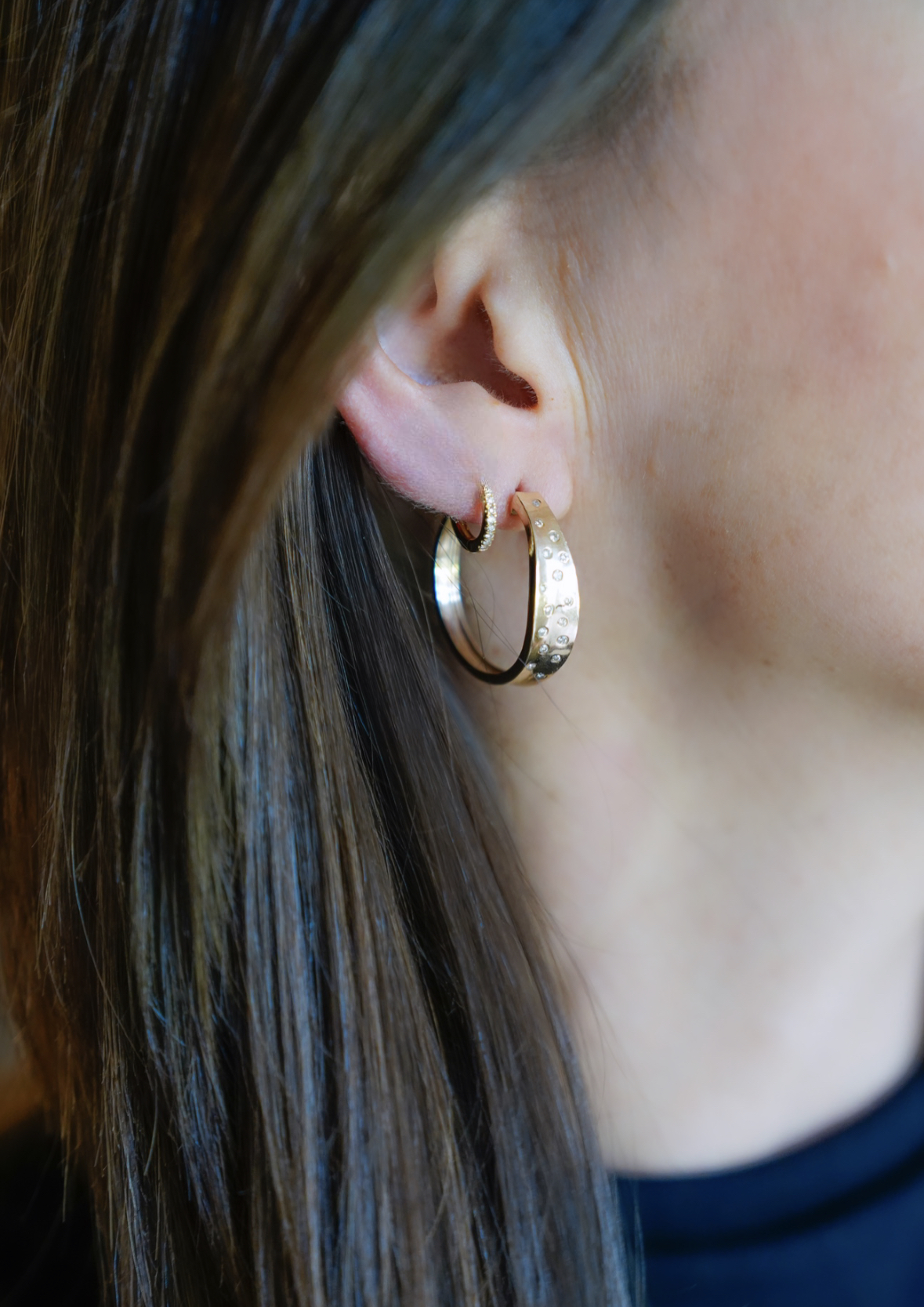 Wavy Max Diamond Hoops