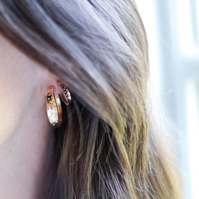 Wavy Max Diamond Hoops